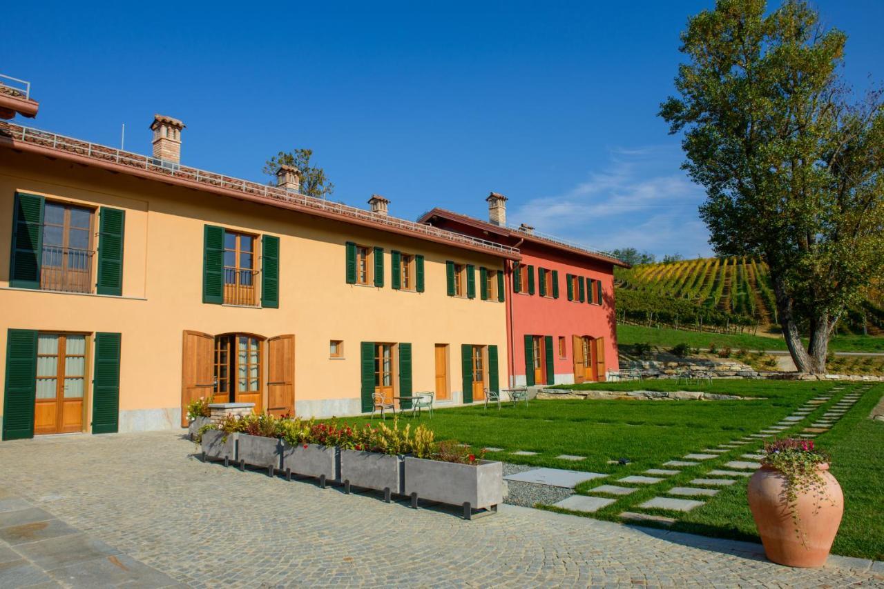 ノーヴィ・リーグレ Cascina Bineヴィラ エクステリア 写真