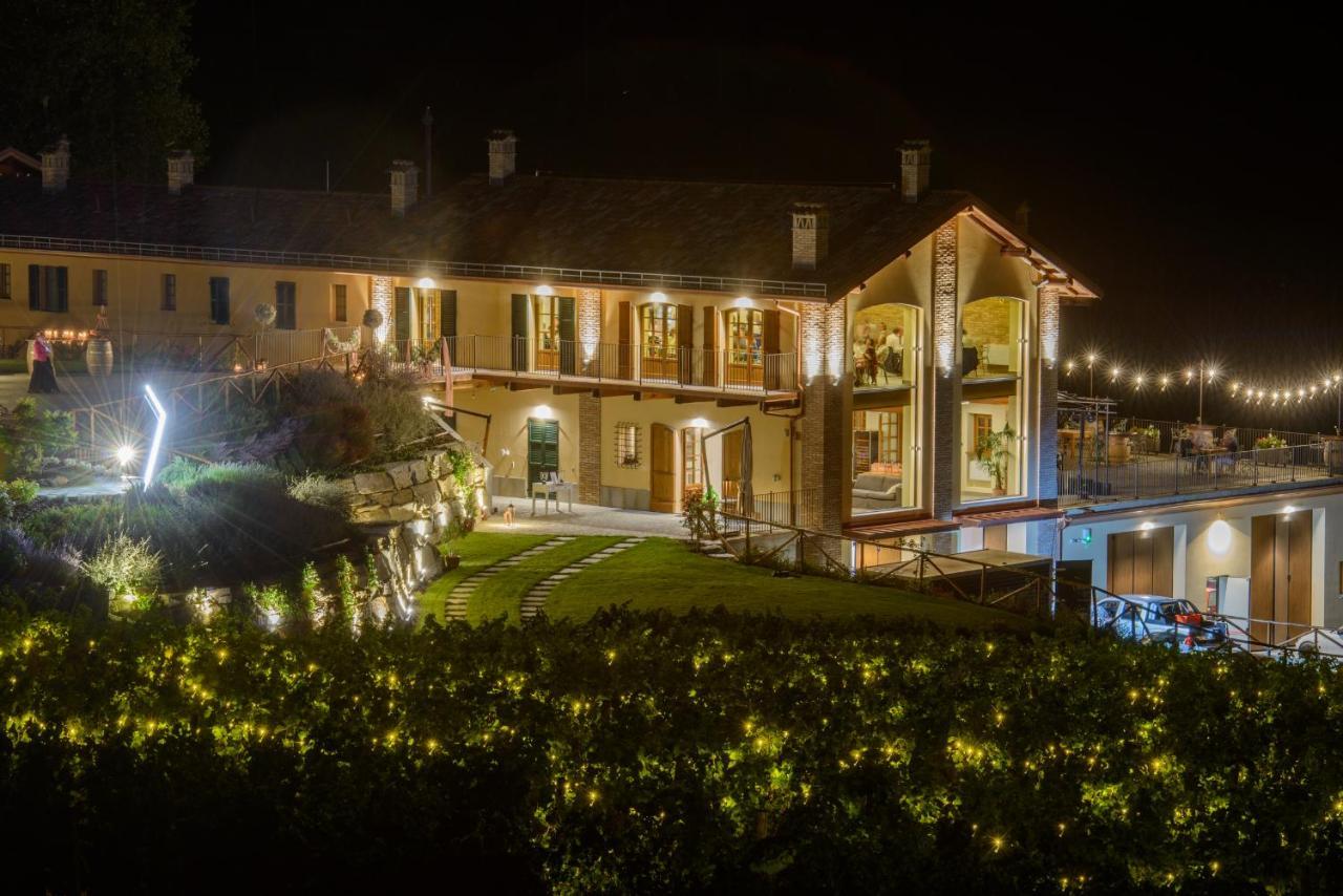 ノーヴィ・リーグレ Cascina Bineヴィラ エクステリア 写真